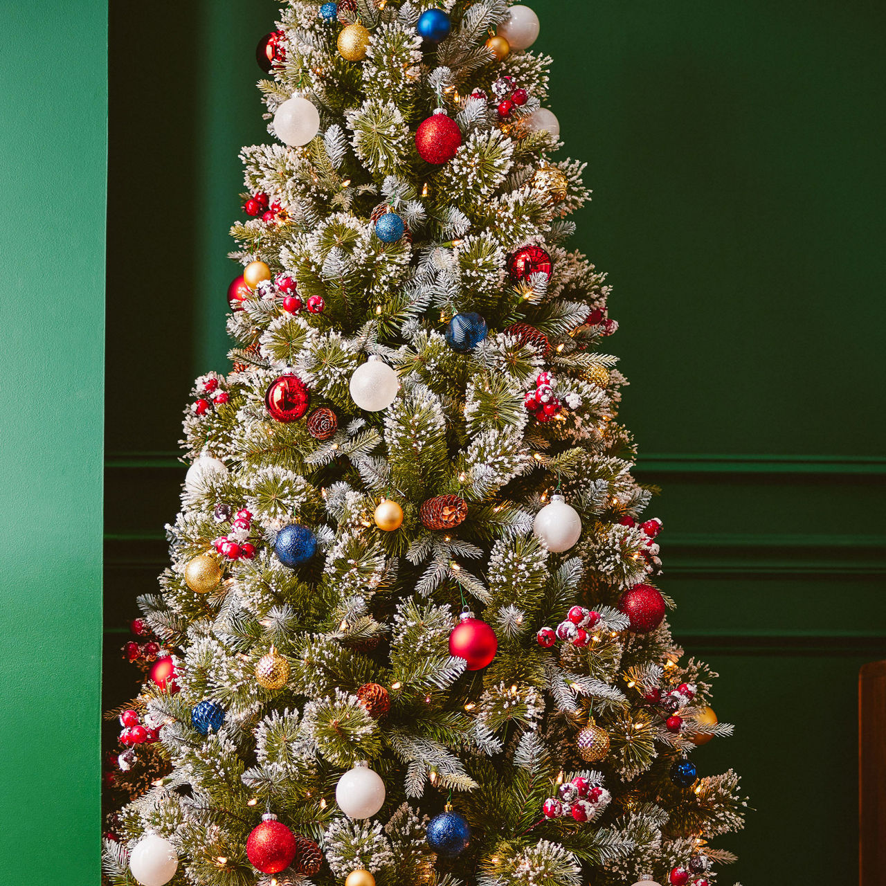 Giant Christmas Trees, Grand Feature Christmas Trees