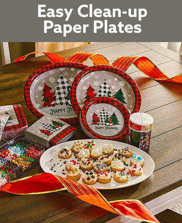 Festive Holiday Paper Plates