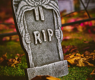 Tombstone Graveyard 6-Piece Set