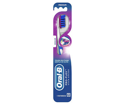 Oral-B 3D White Pro-Flex Stain Eraser Toothbrush, Medium, 1 Count