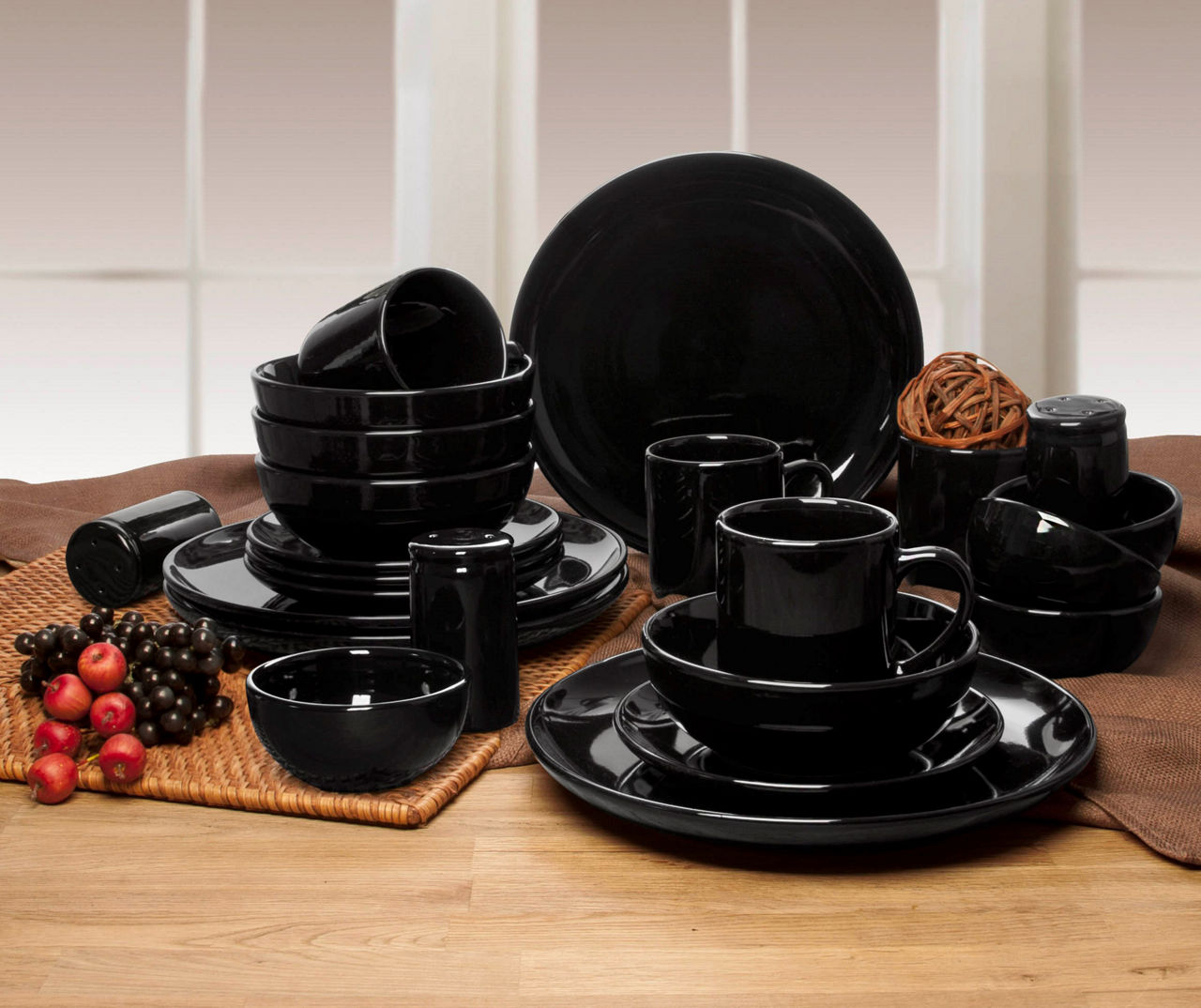 Big 2025 lots dinnerware