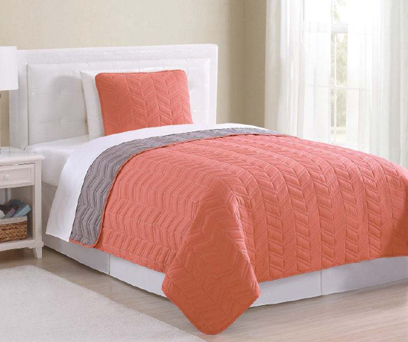Coral & Gray 2-Piece Twin/Twin XL Reversible Quilt Set