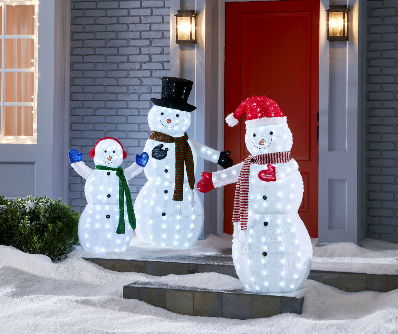 Winter Wonder Lane Light-Up LED Snowman Family, 3-Piece Set | Big Lots