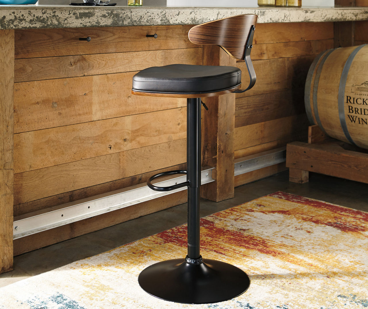 Small bar discount stool with back