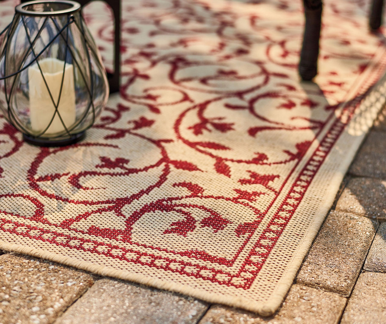 Wilson & Fisher Wilson & Fisher Westwood Red Vine Indoor/Outdoor Area