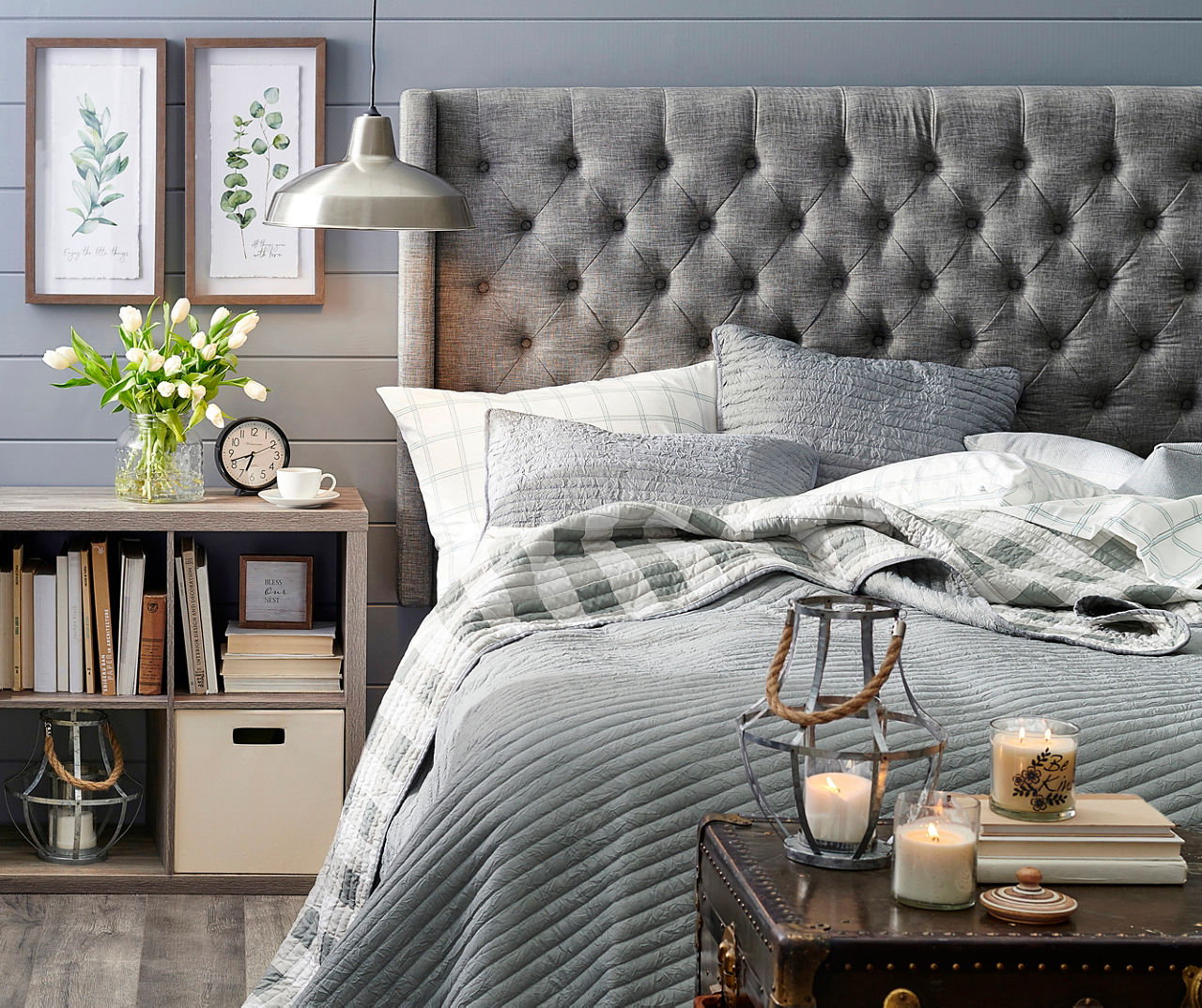 Gray tweed winged store tufted queen bed