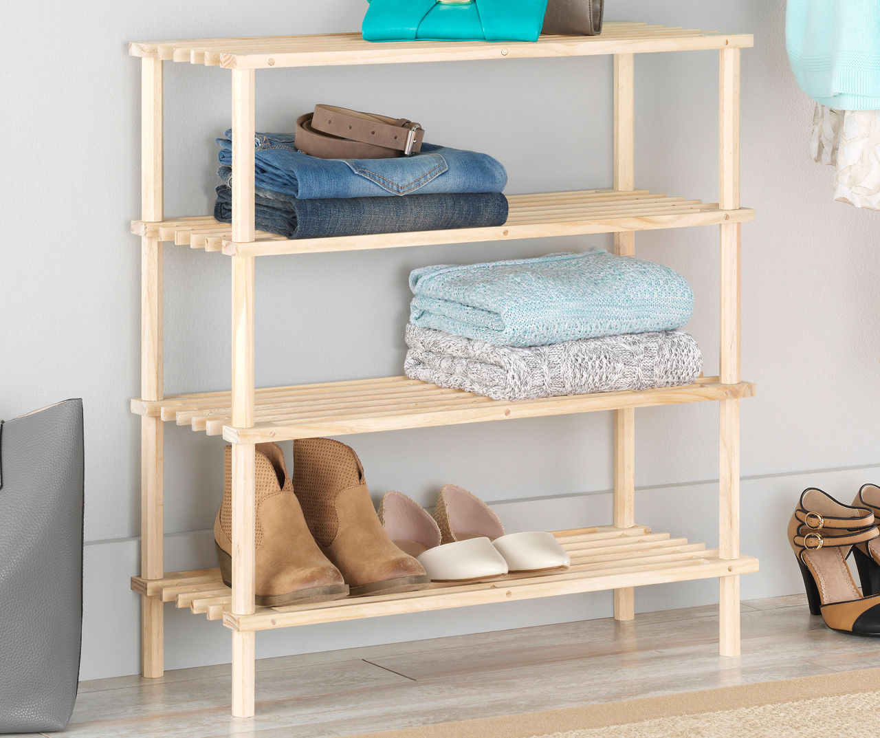 Wooden shelves: Four Tier