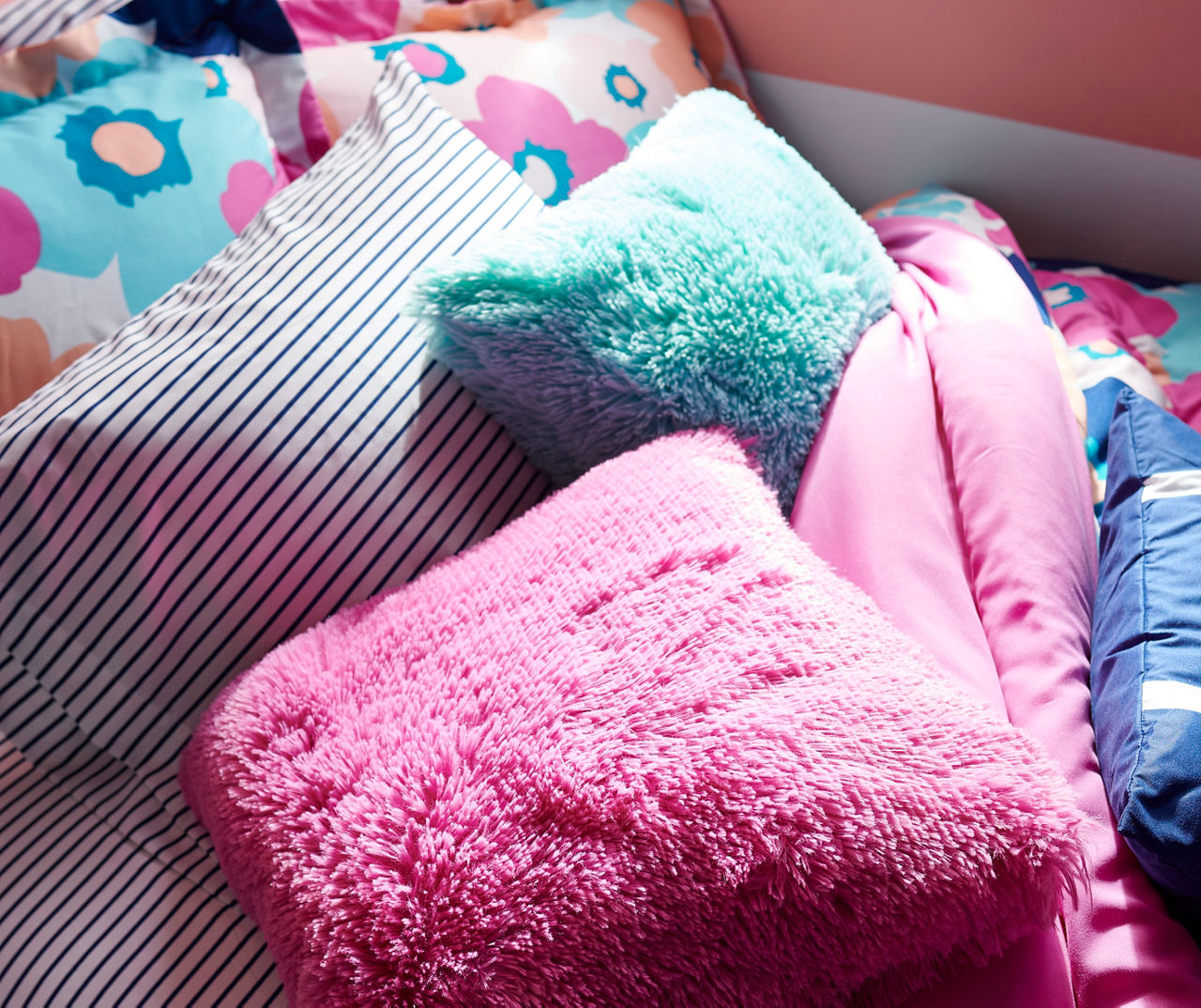 Navy & Pink Floral Queen Reversible Comforter Set, 8-Piece
