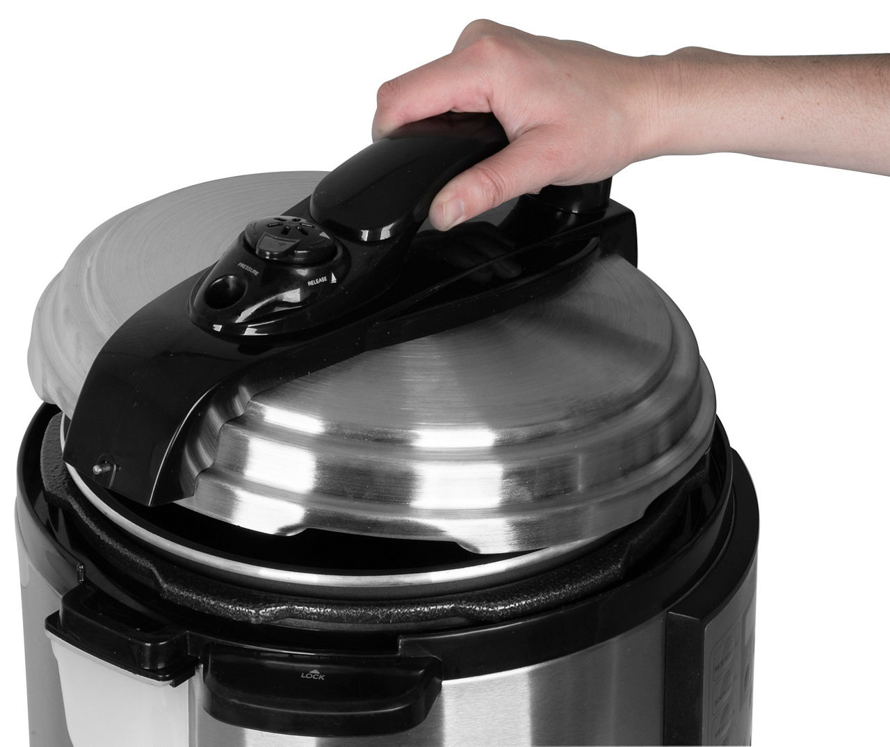 BELLA 6 Quart Locking Lid Slow Cookr - ONLINE ONLY