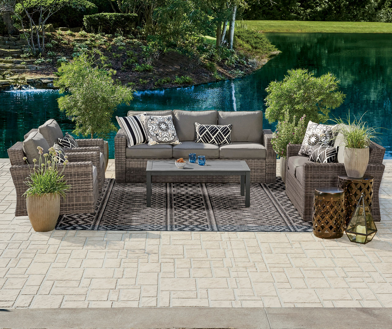 Broyhill capilano deals patio seating set