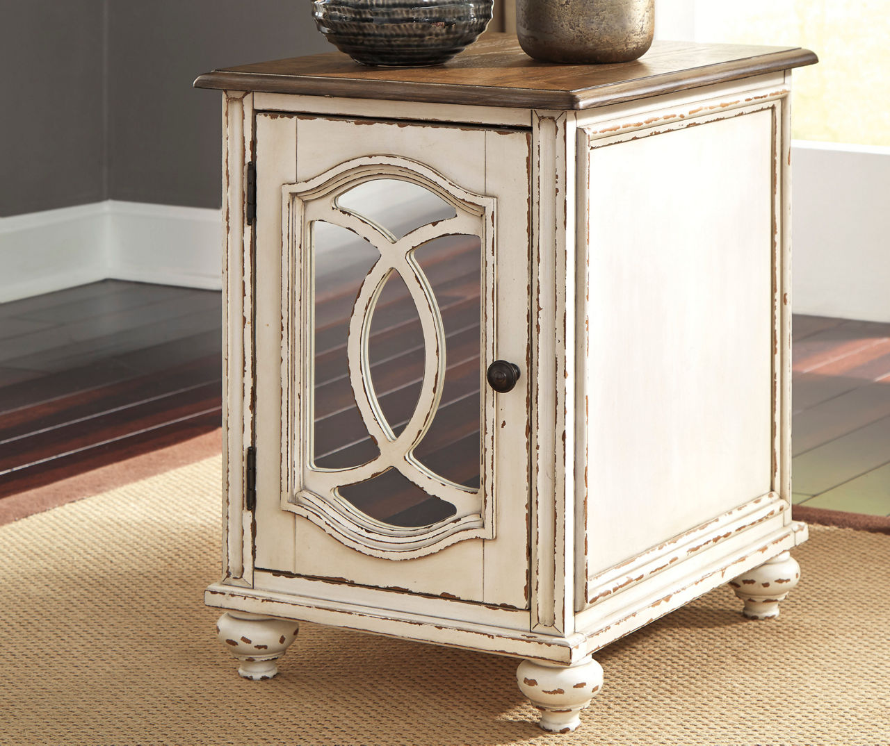 Realyn White & Brown Two-Tone Chairside End Table