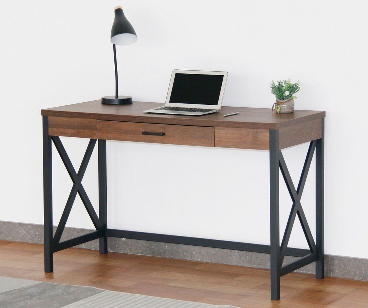 The BIG Walnut Desk