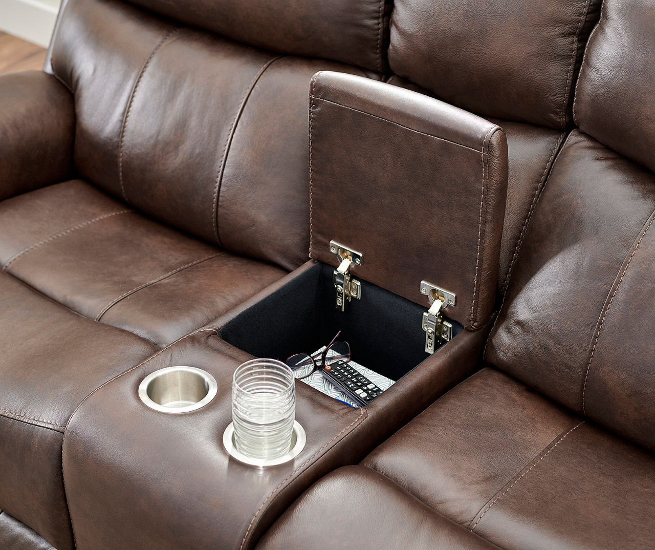 Broyhill wellsley deals leather power sofa