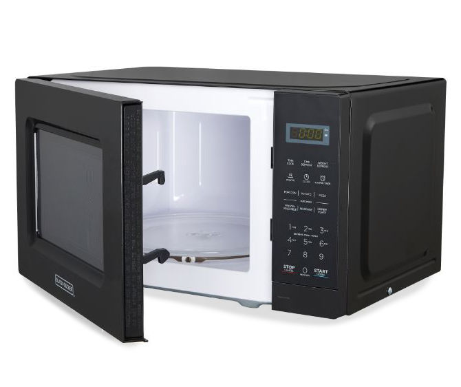 BLACK+DECKER Compact Countertop Microwave Oven 0.7 Cu. Ft. 700-Watts with  LED Lighting, Child Lock, White