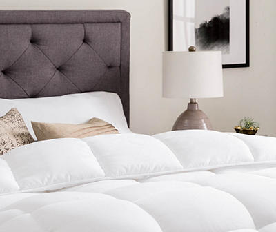 White Down Alternative Queen Quilted Comforter