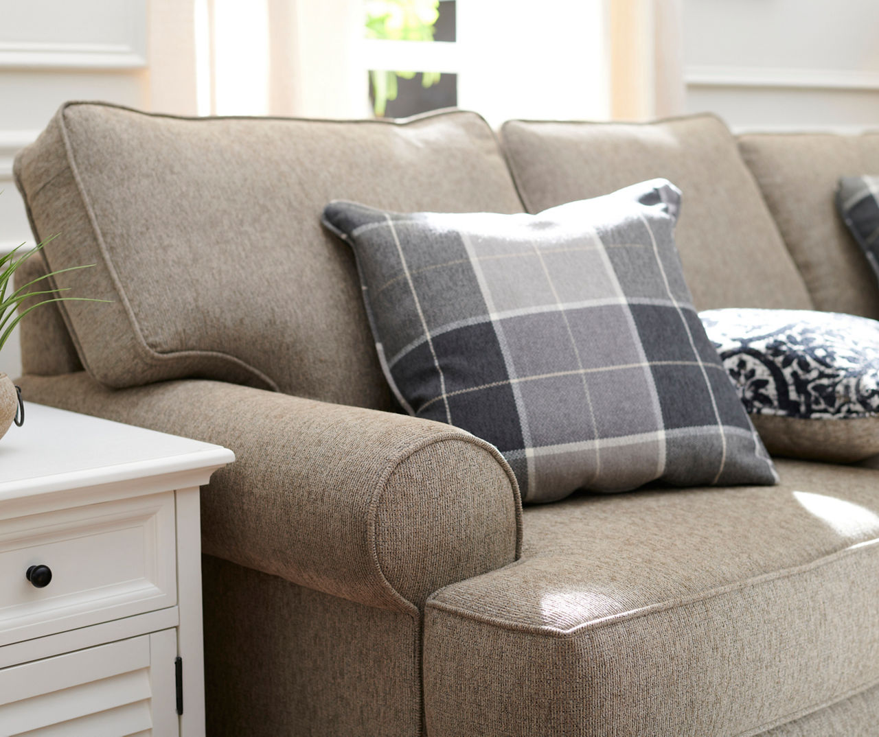 Broyhill charleston outlet sofa