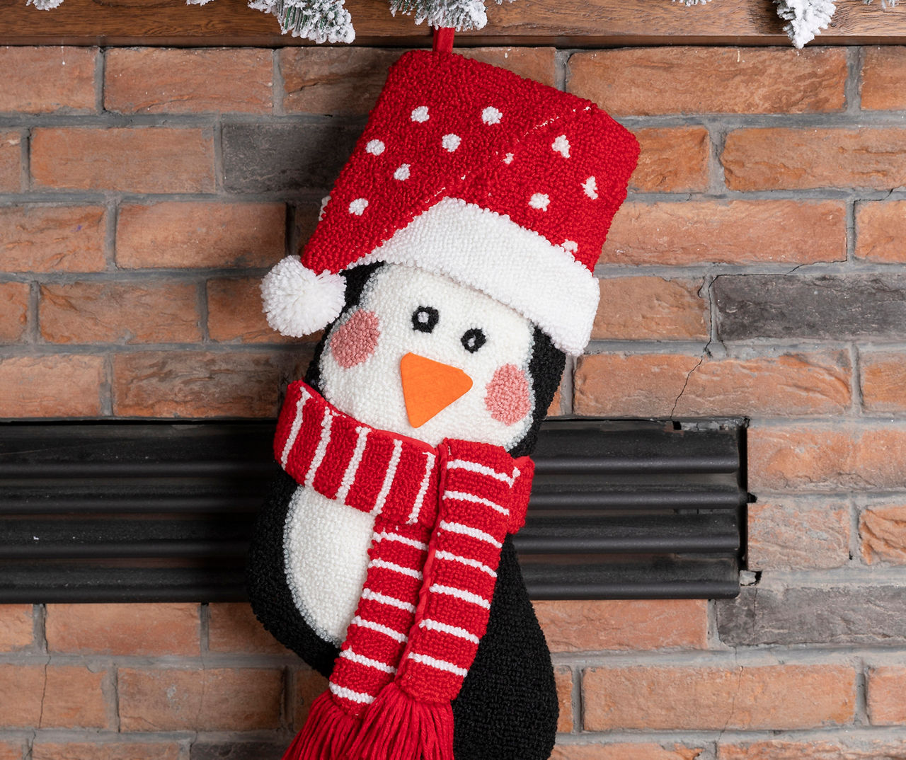 3D Penguin Hooked Stocking