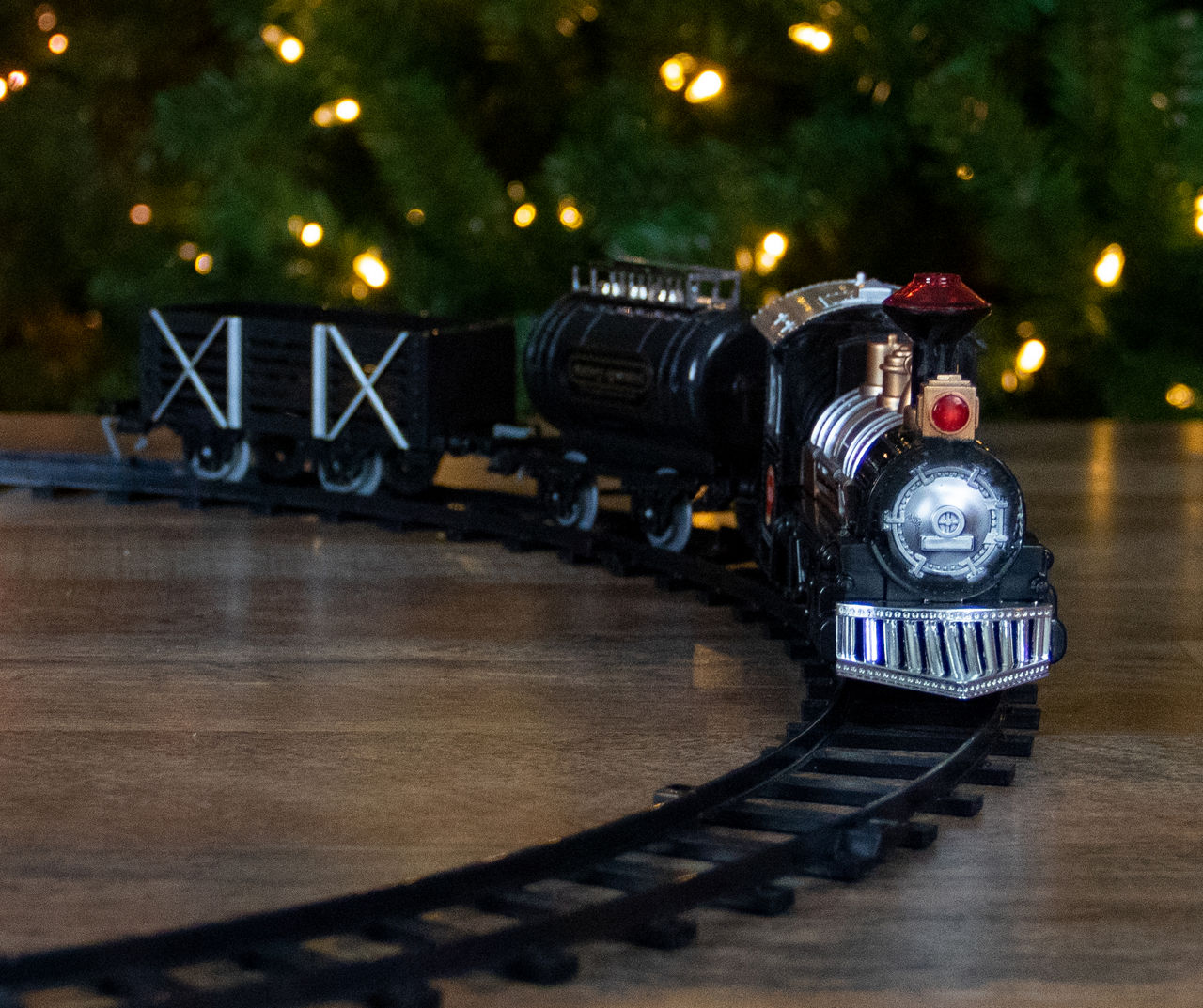 Big lots christmas store train set