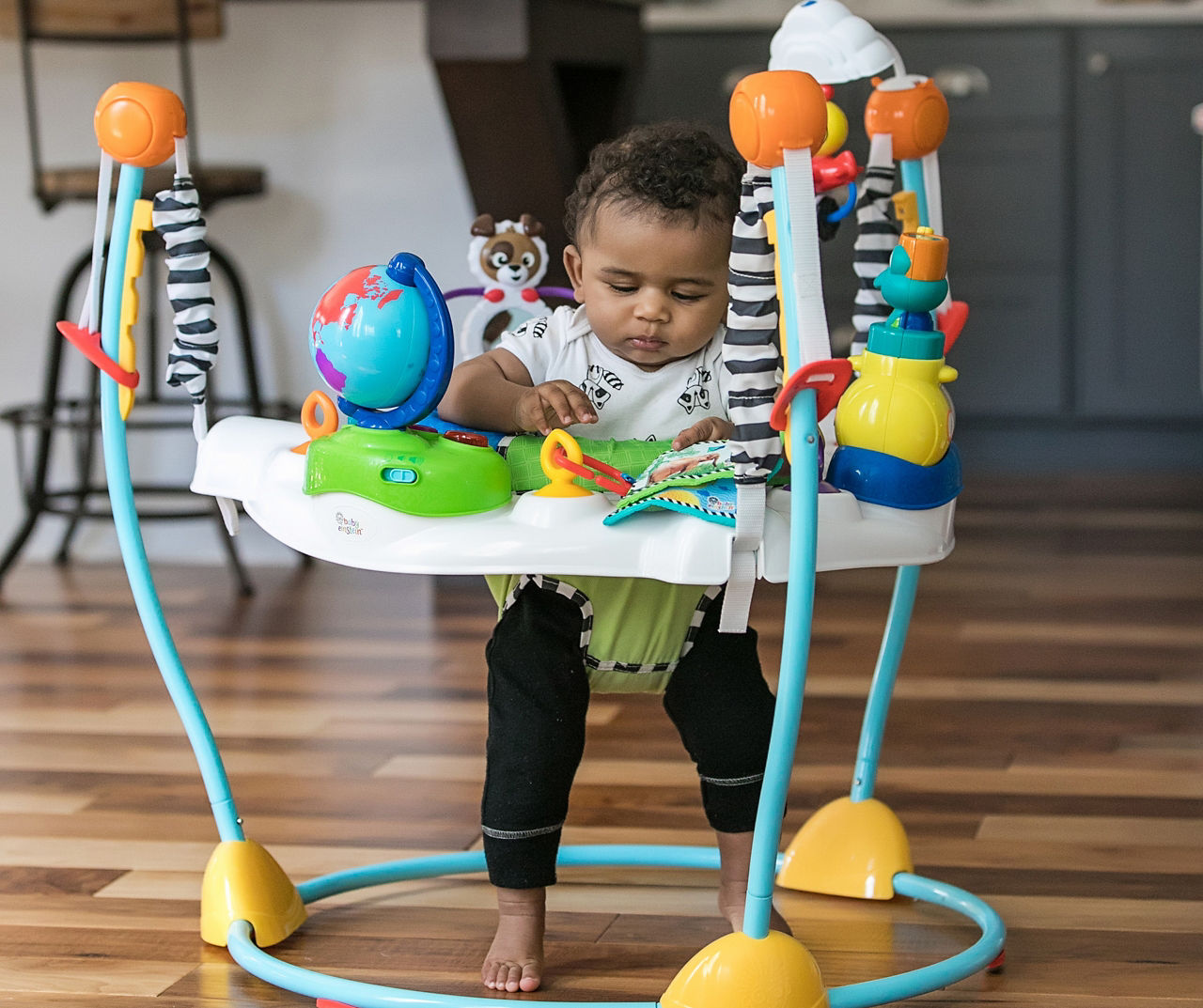 baby einstein discover and play activity center