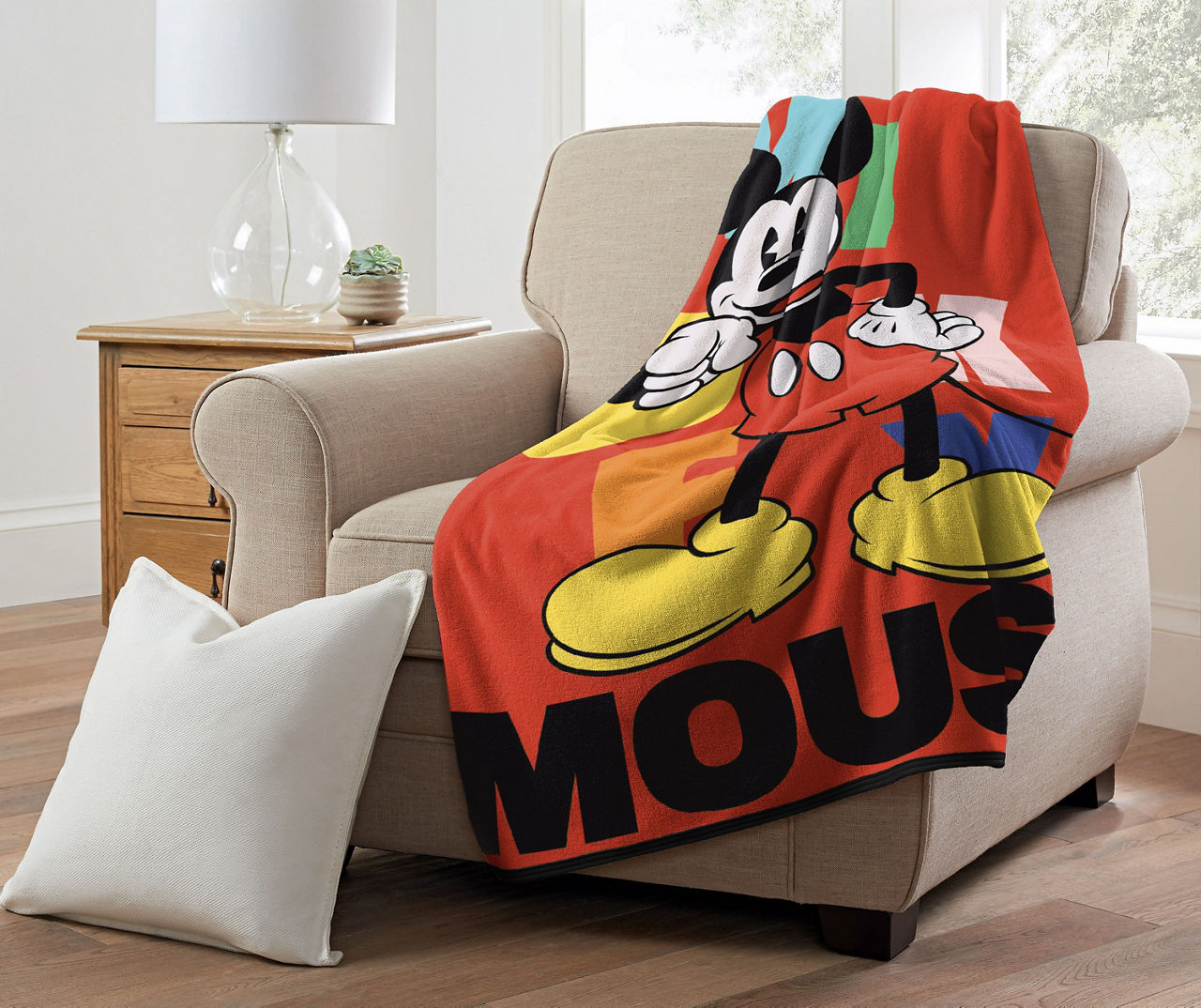 Red mickey mouse blanket hot sale