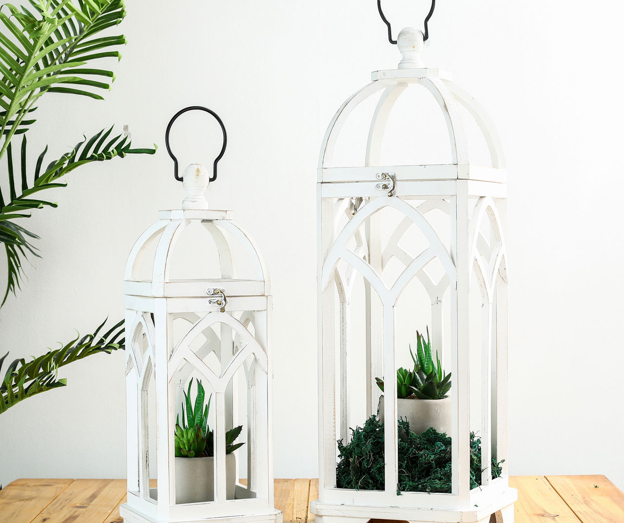 Classic Farmhouse Outdoor Lantern Set of 2