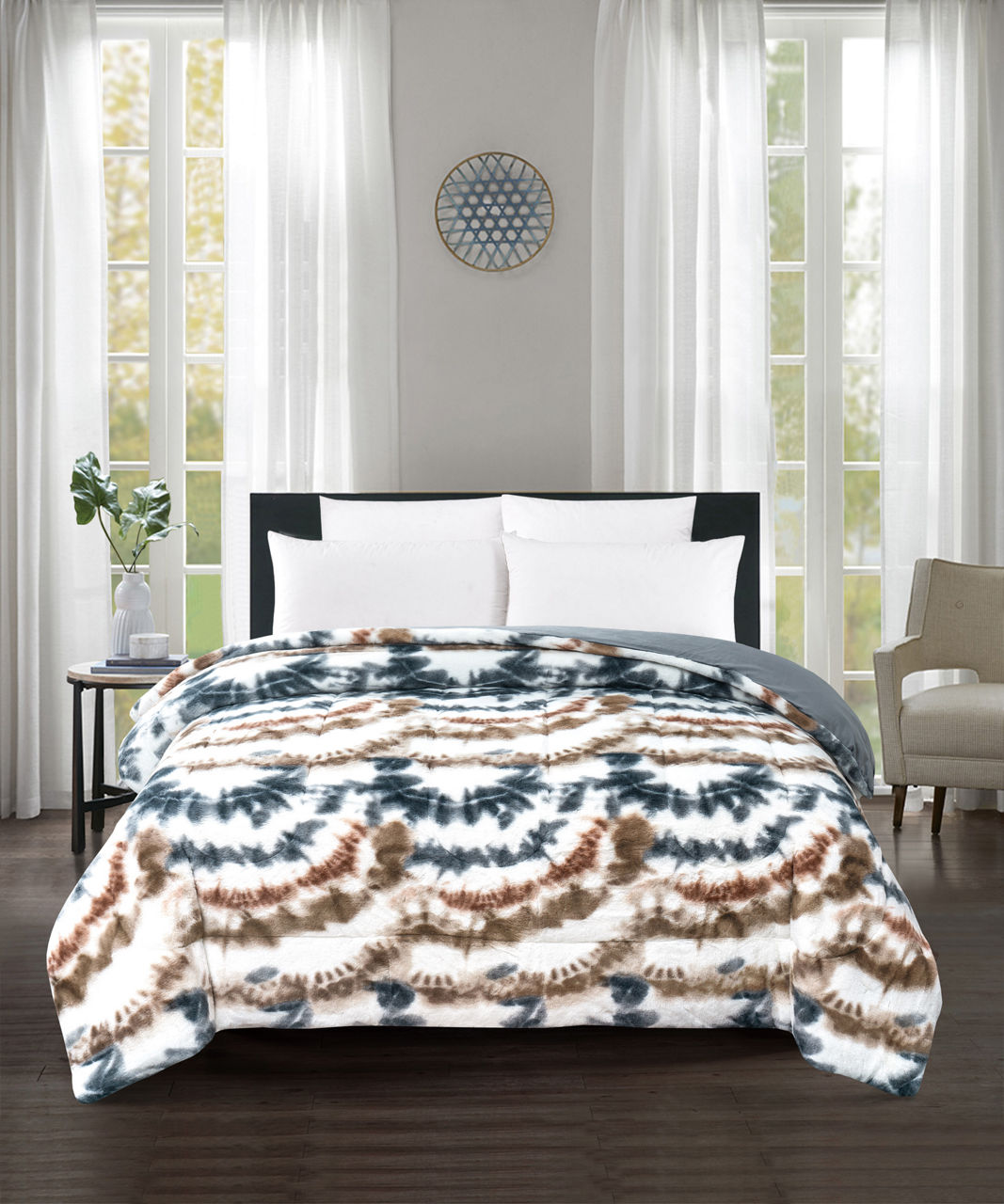 Broyhill Brown, Blue & White Tie Dye Reversible Faux Fur Comforter