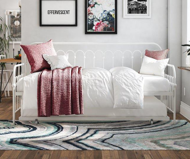 White on sale metal daybed