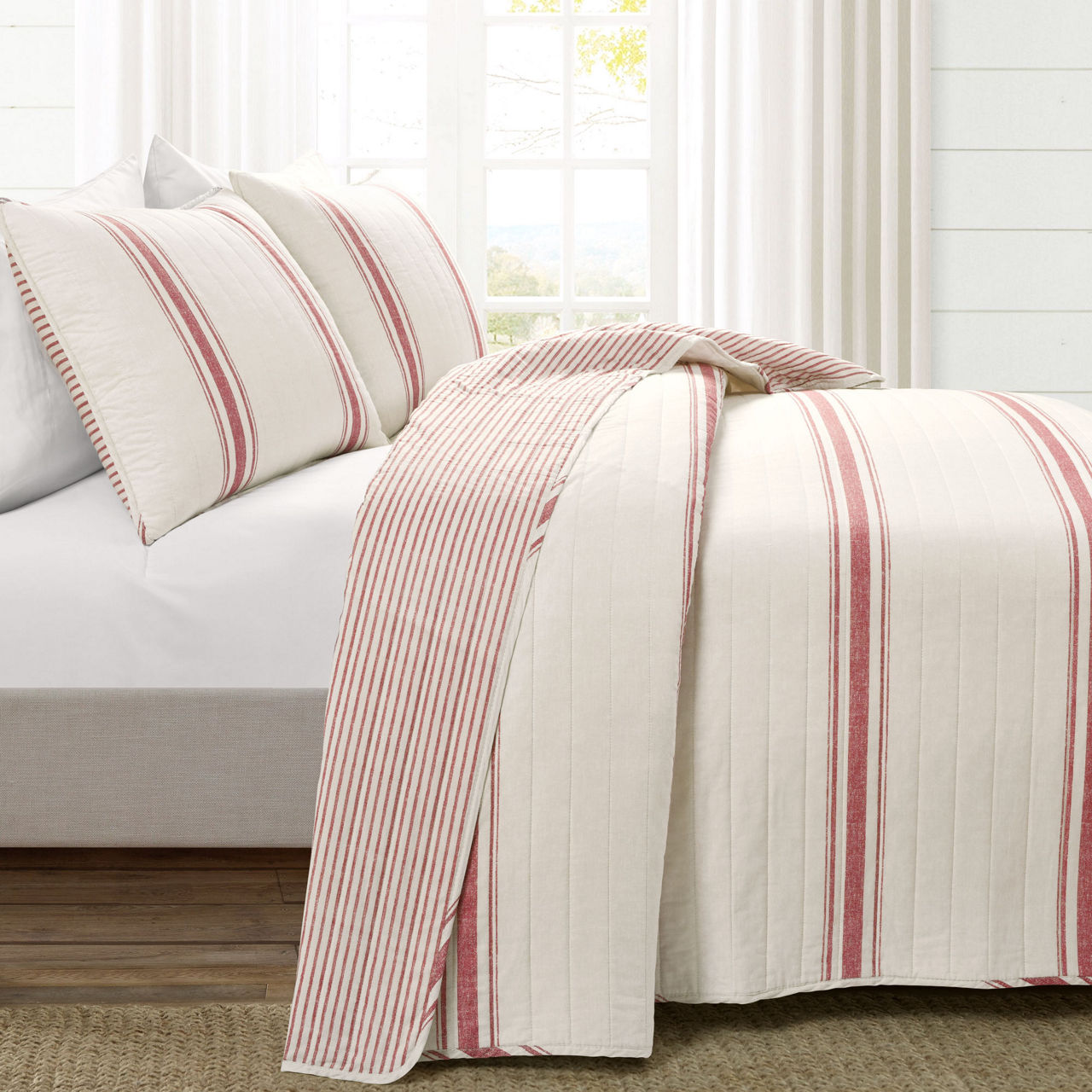 Beige & Red Stripe Full/Queen 3-Piece Quilt Set