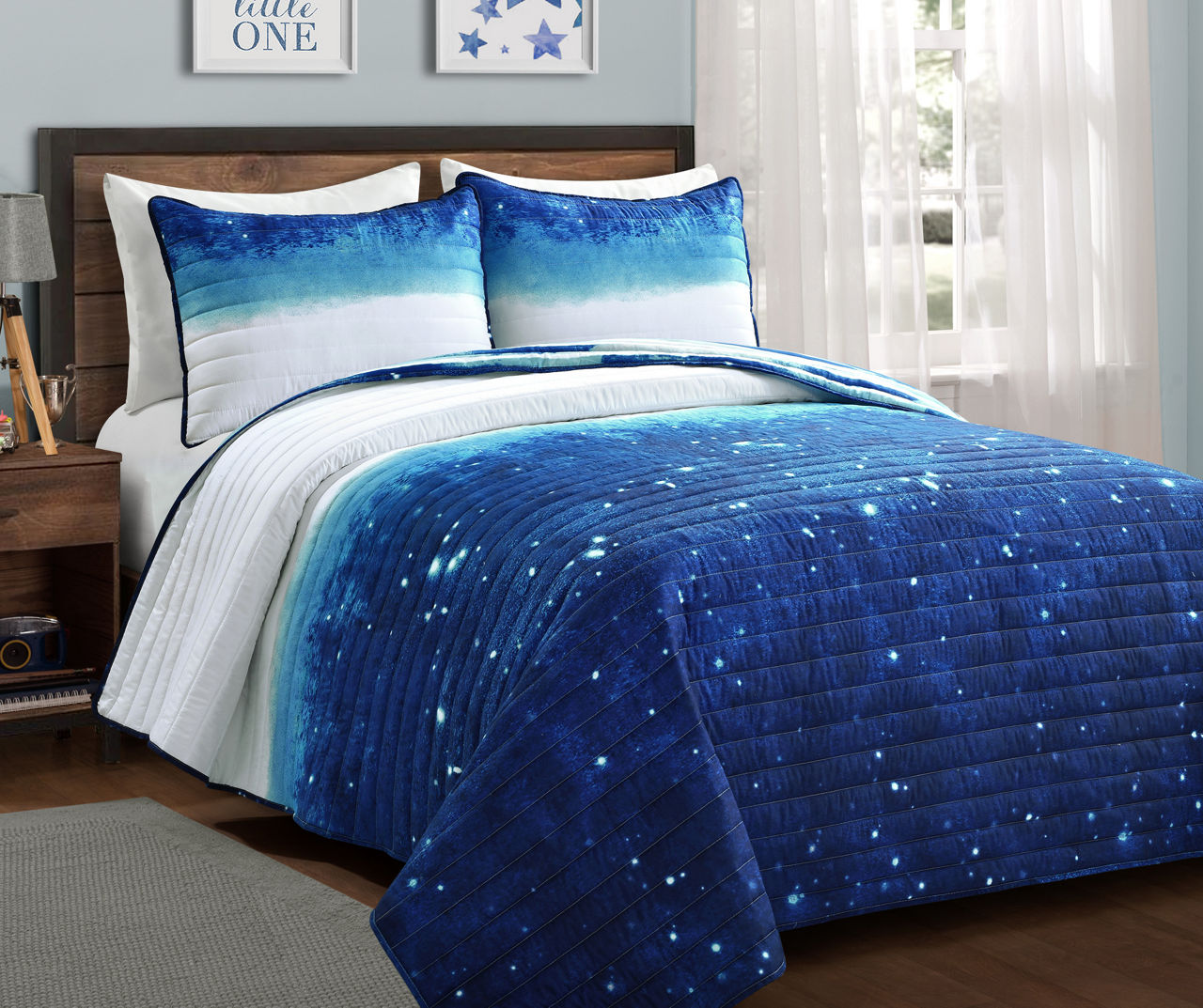 Navy & White Stars Ombre Twin 2-Piece Quilt Set