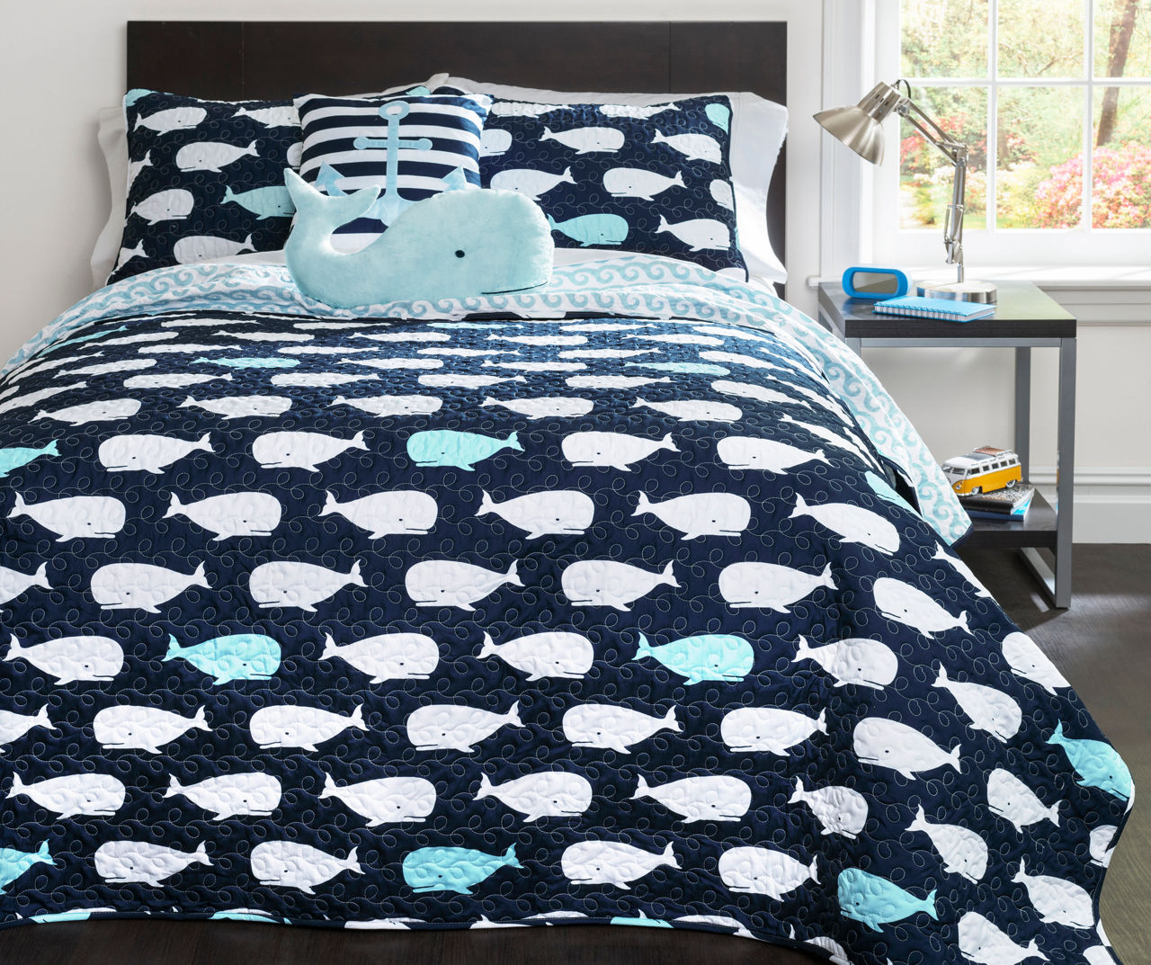 Navy & Pastel Whale Print Twin 4-Piece Quilt Set