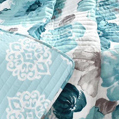 Leah White & Blue Floral Quilted Throw, (50