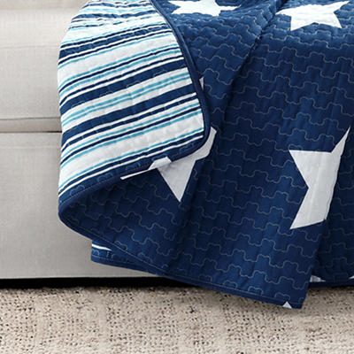 Navy & White Stars Quilted Throw, (50