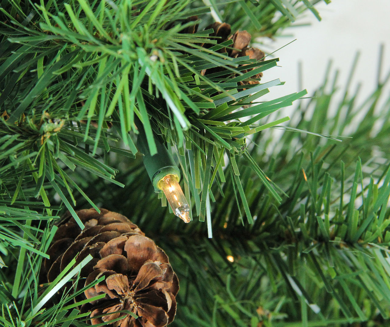 3' Green Dakota Pine Pinecone Pre-Lit Artificial Christmas Tree with Clear Lights