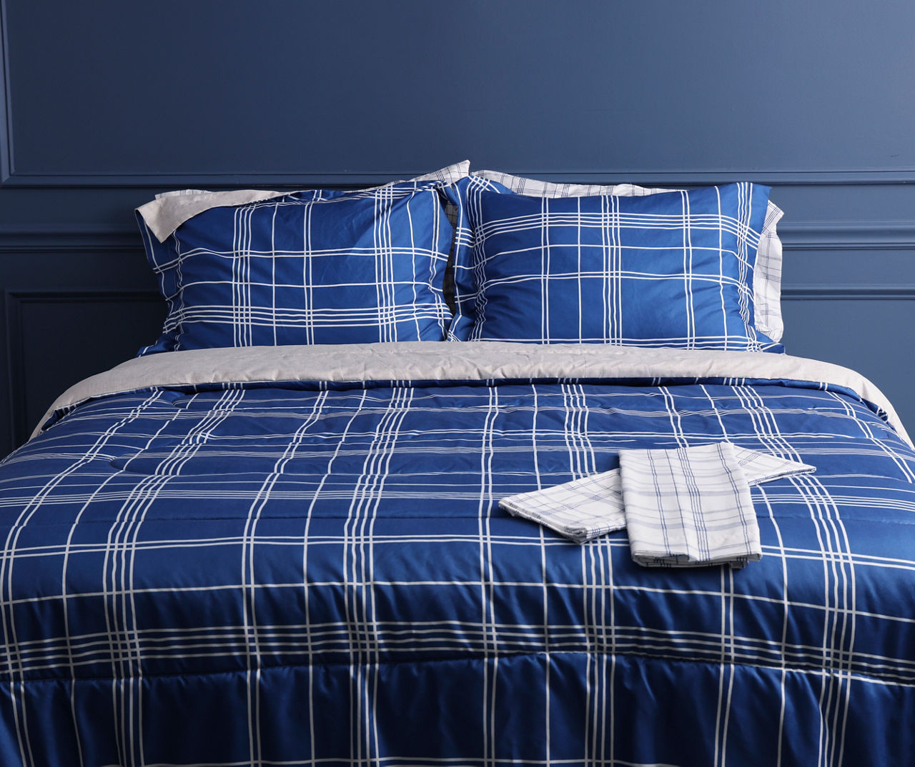 Blue Plaid Bed-in-a-Bag Reversible Full 9-Piece Comforter Set