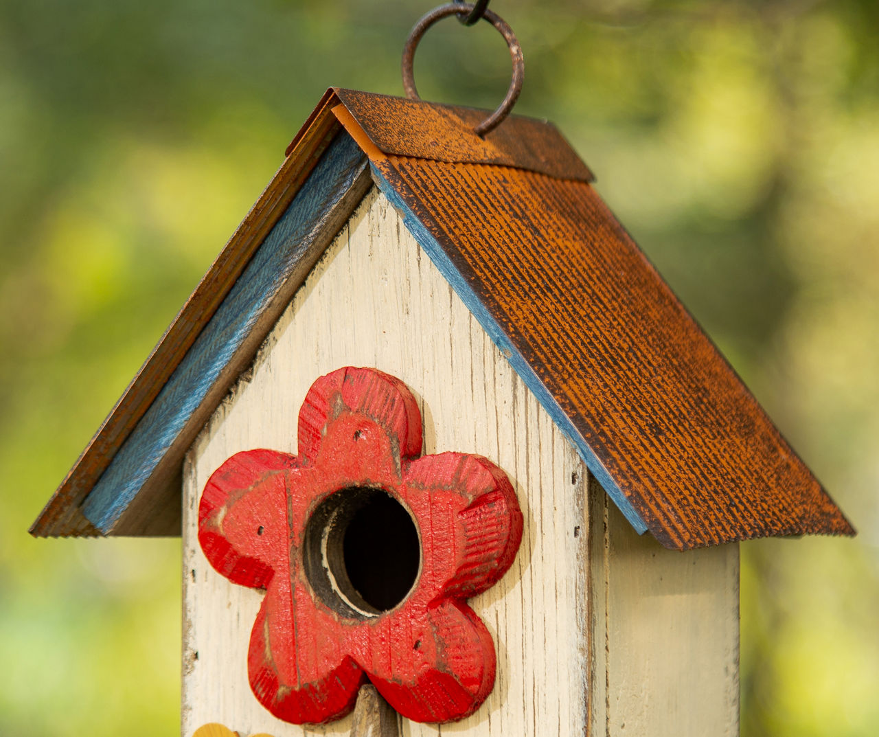 Glitzhome White Distressed Flower Wood & Metal Birdhouse | Big Lots