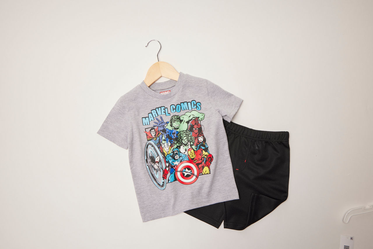 Marvel Kids' Heather Gray Avengers Tee & Black Shorts