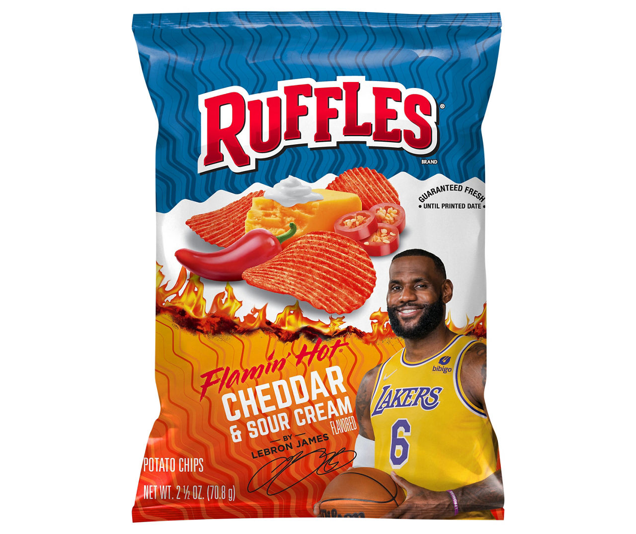 Ruffles Flamin' Hot Cheddar & Sour Cream Flavored Potato Chips 2.5 oz