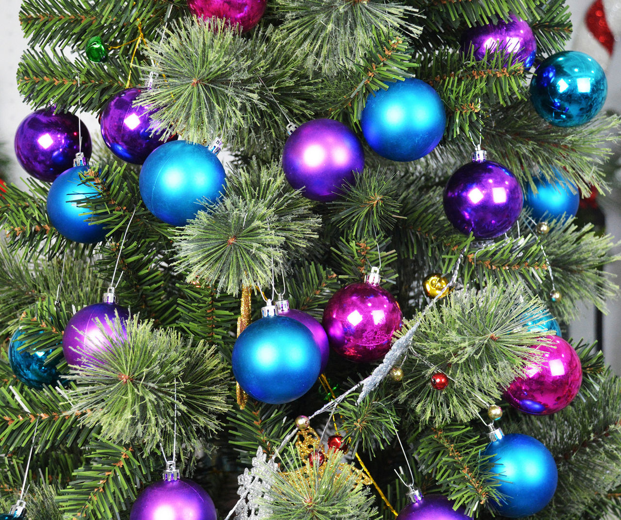 Christmas tree turquoise and purple