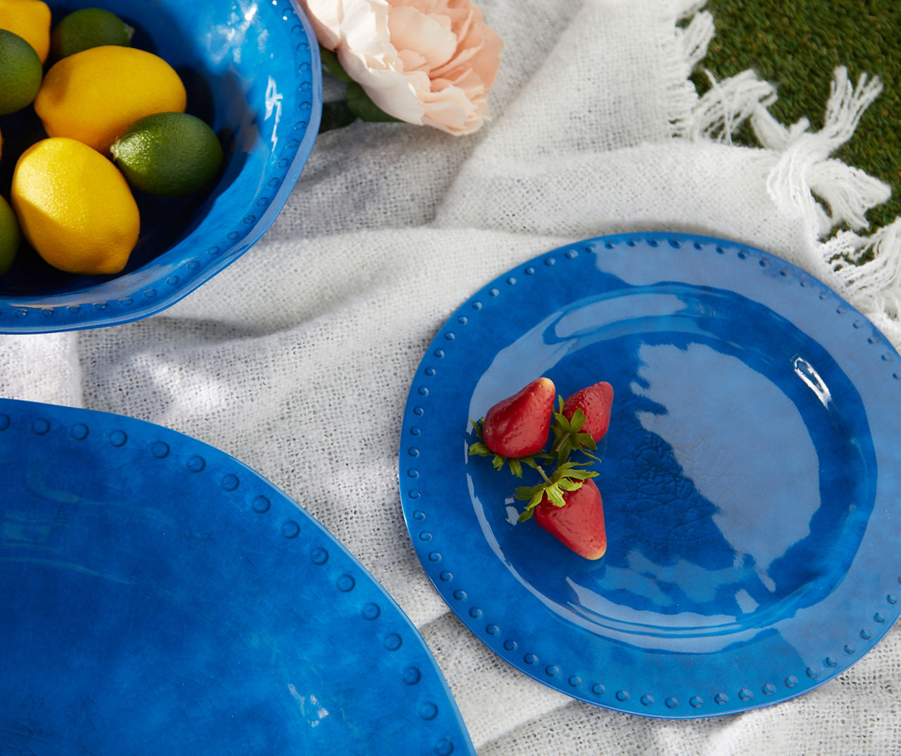 Blue melamine outlet plates