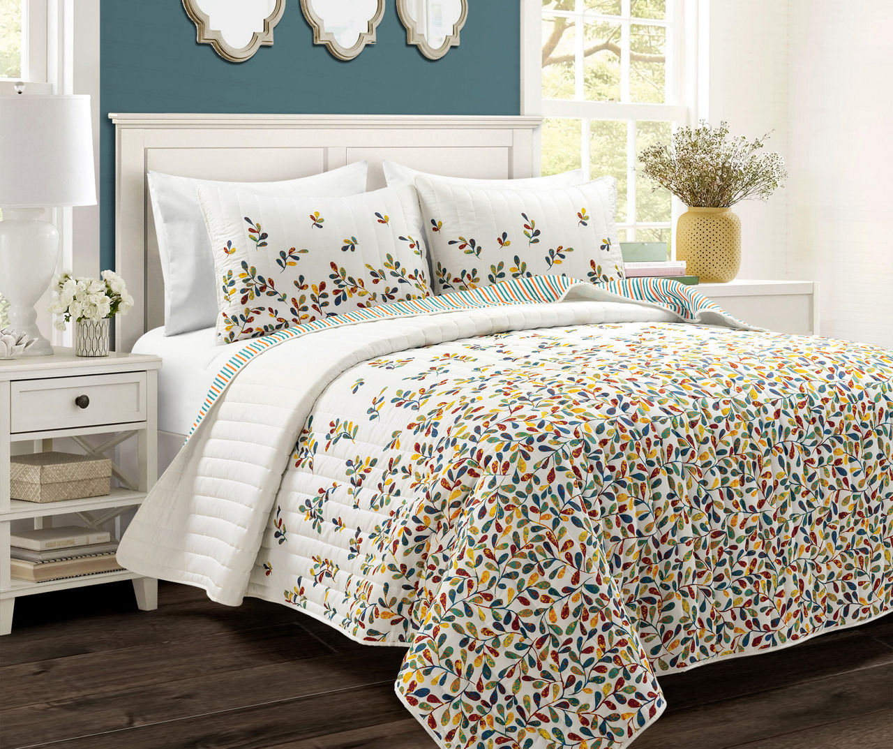 Lush Decor Lush Decor White & Multi-color Boho Leaf Reversible Quilt 