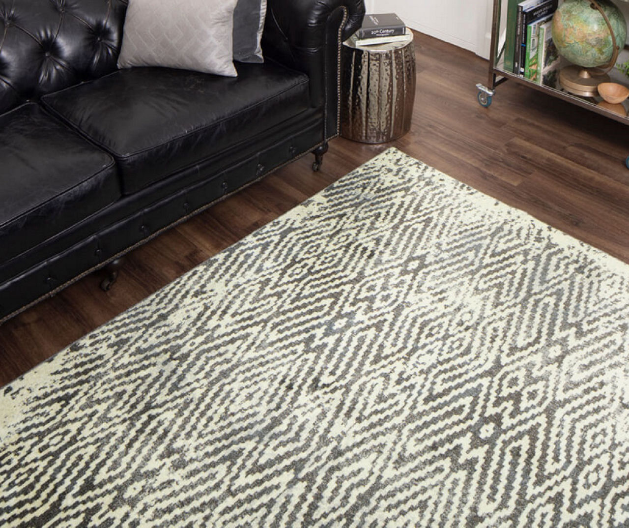 Mohawk Maisie Gray & White Geometric Area Rug, (5' x 8') | Big Lots