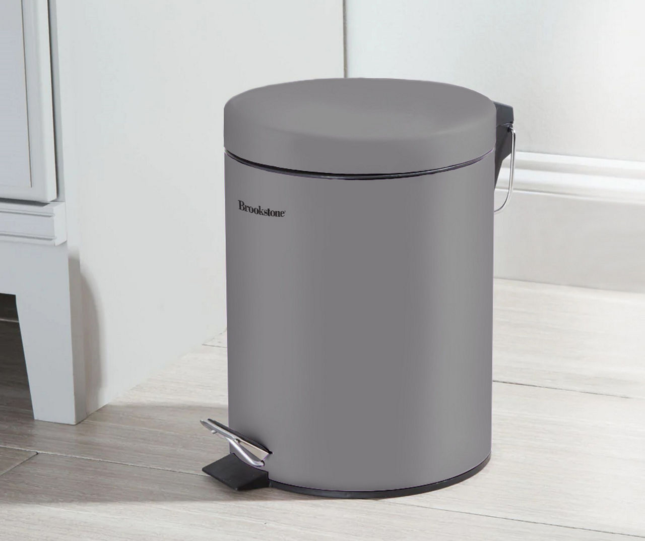 Small Bathroom Trash Can with Lid Soft Close in Matt Black