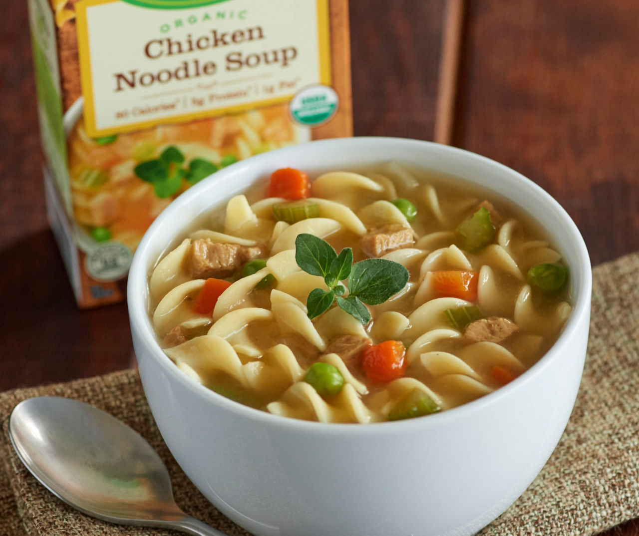 Campbell's Organic Chicken Noodle Soup, 17 oz - Foods Co.