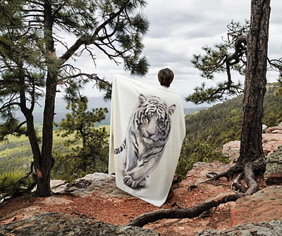 Ivory & Black White Tiger Fleece Raschel Throw, (50" x 60")