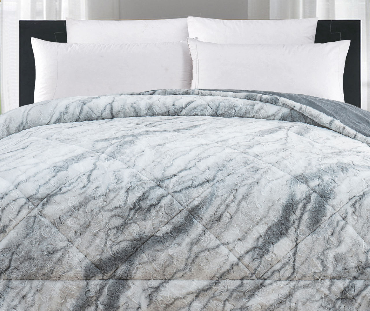 Gray Marble Print Faux Fur King Comforter