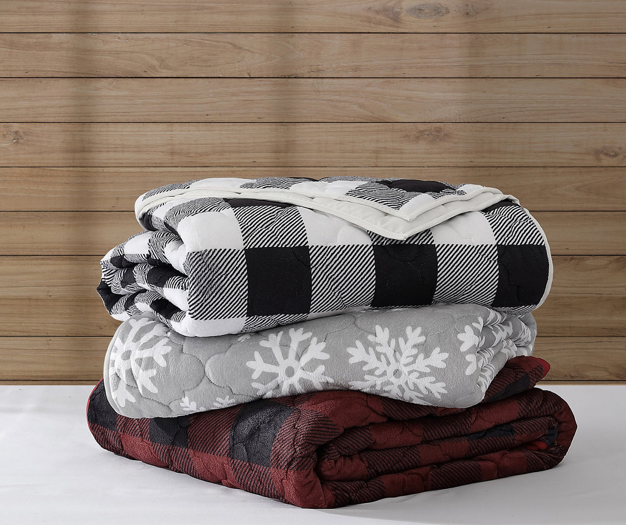 Gray & White Snowflake Plush Full/Queen 3-Piece Quilt Set