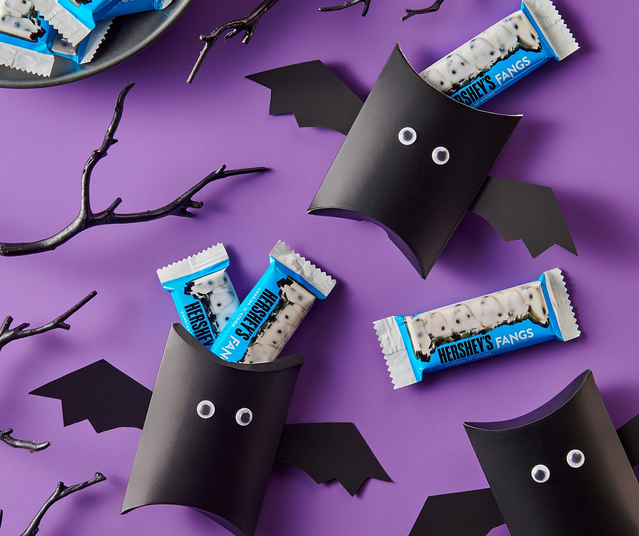 Cookies N' Creme Fangs Candy Bars, 9.45 Oz.