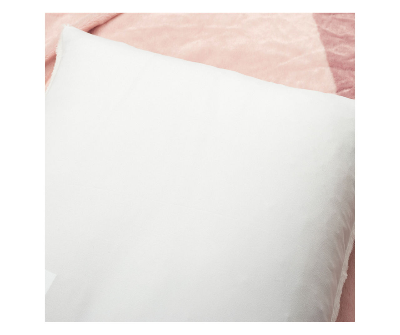 Farmhouse Dusty Rose Color Block Faux Fur Full/Queen 3-Piece Comforter Set