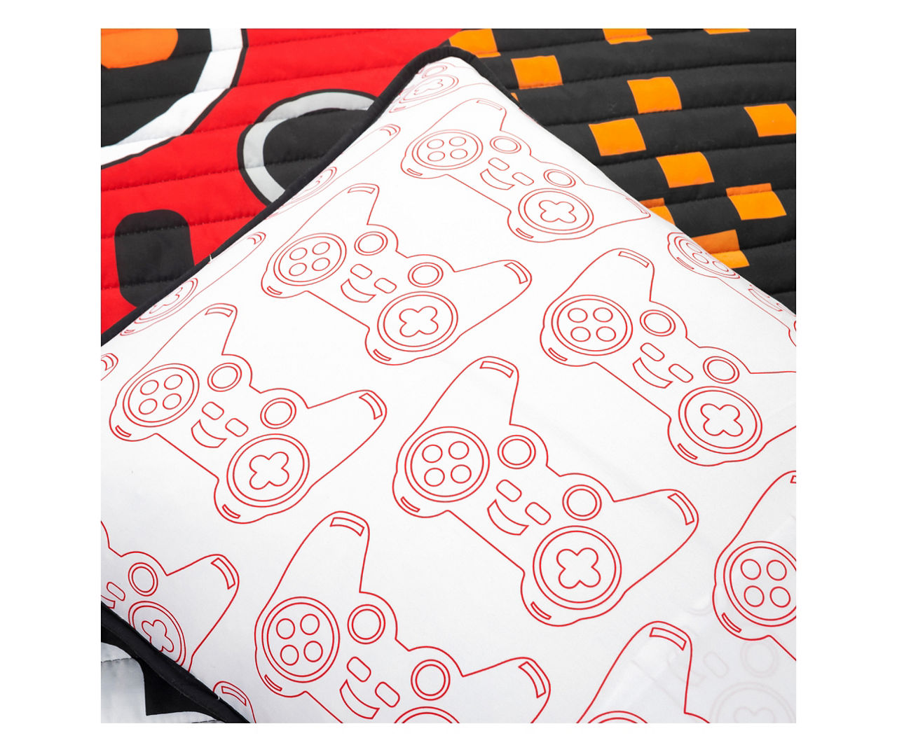 Black & Red Video Games Reversible Full/Queen 5-Piece Quilt Set