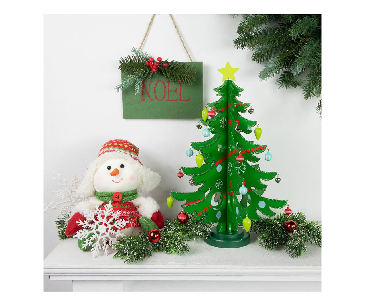 3D Ornament & Wood Tree Tabletop Decor